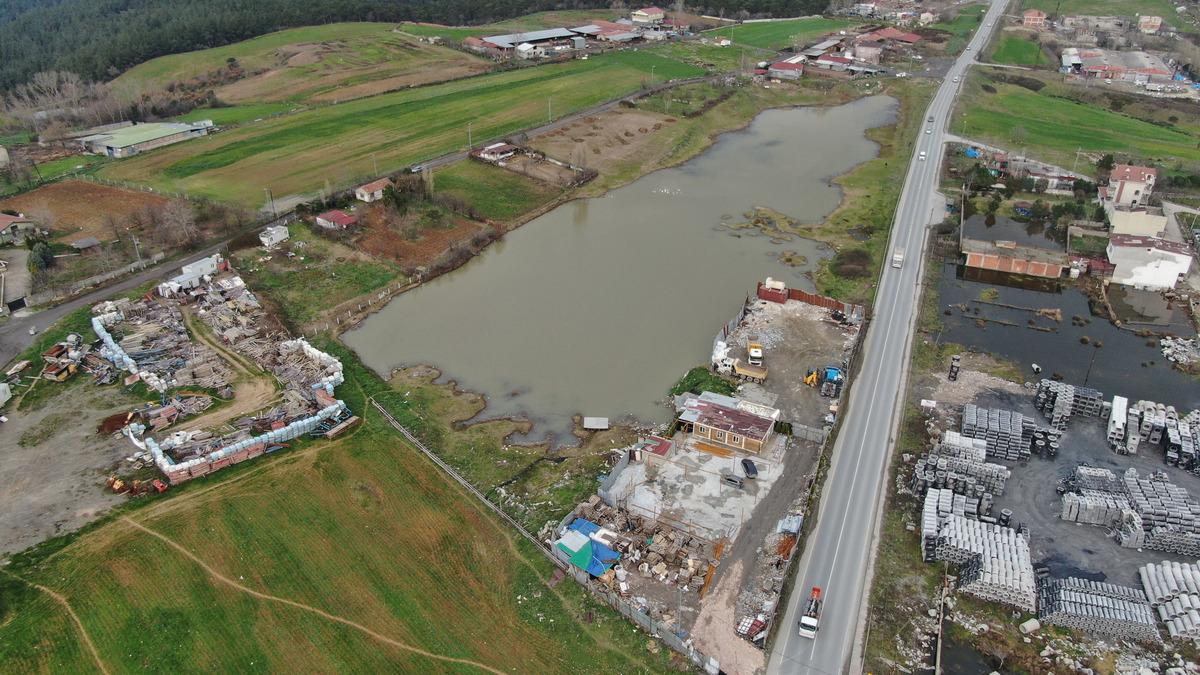 Başakşehir'de 2 milyona satılık g&ouml;l alıcısını bekliyor