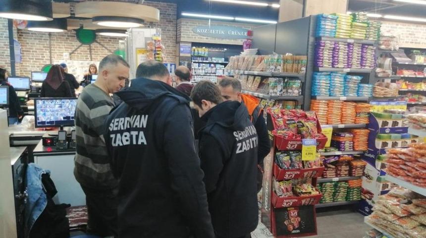 Serdivan&rsquo;da zabıta ekipleri işletme sahiplerini bilgilendiriyor