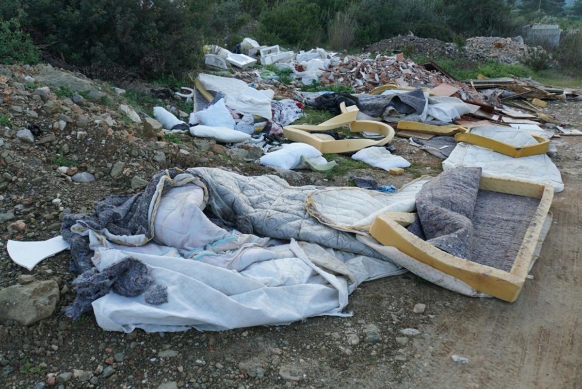 G&ouml;renler şoke oldu! 65 ton &ccedil;&ouml;p atmışlar