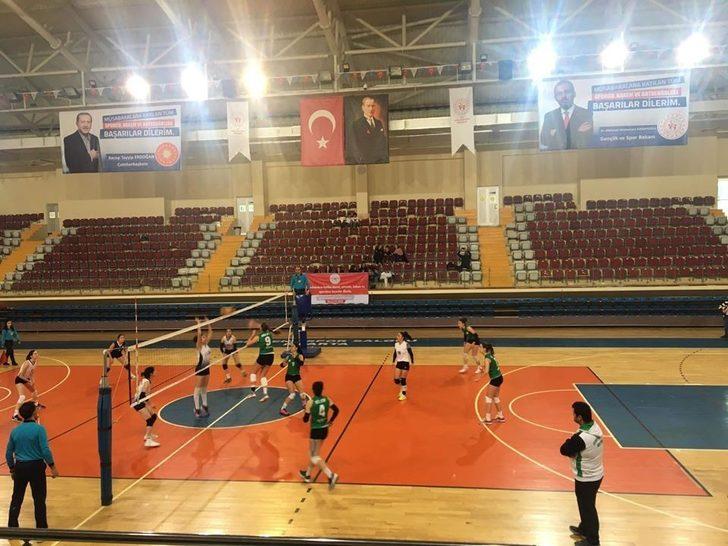 Filenin sultanları Isparta’da boy gösterdi G4