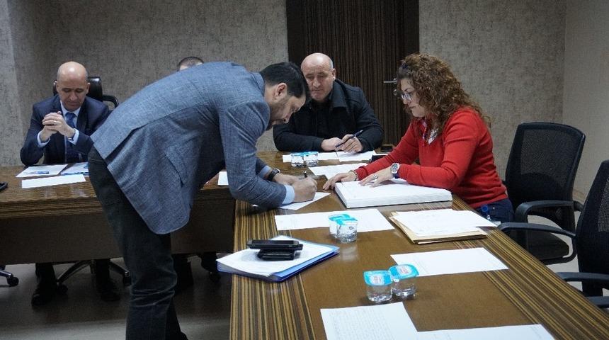 İzmit Belediyesi 7 adet yeri kiraladı