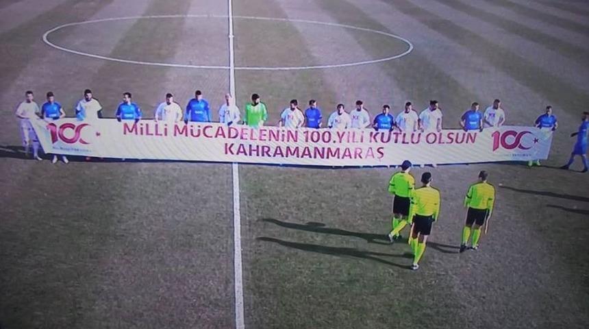 Sahaya milli mücadele pankartıyla çıktılar