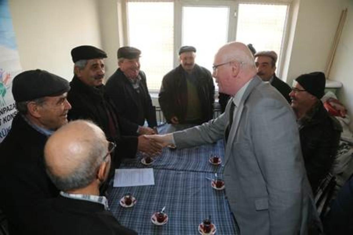 Başkan Kurt, Y&ouml;r&uuml;kkırkalılar ile bir araya geldi