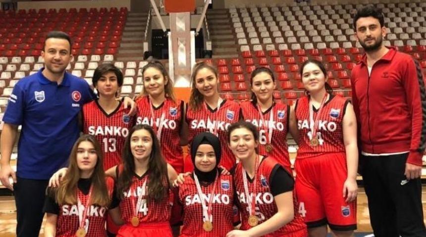 SANKO Okullarının basketbol başarısı