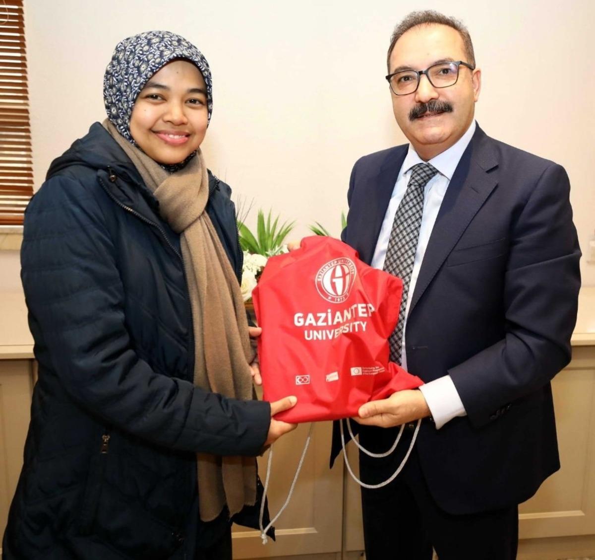 Malezya İslami Bilimler &Uuml;niversitesi &Ouml;ğrencilerinden GA&Uuml;N&rsquo;e ziyaret