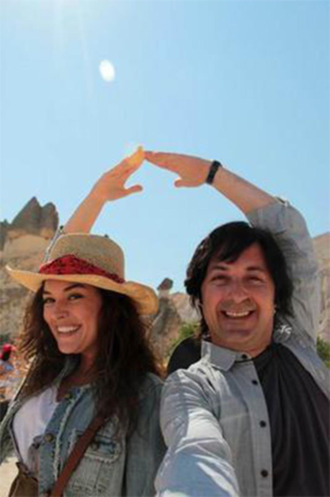 Tolga &Ccedil;evik'le Ezgi Mola aşk yaşıyor mu?