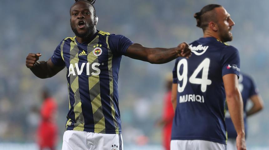 Chelsea'de Victor Moses kadro dışı kaldı