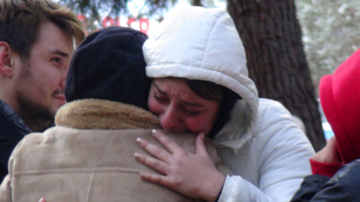 İstanbul'da metrob&uuml;s kazasında &ouml;len gence en acı veda!