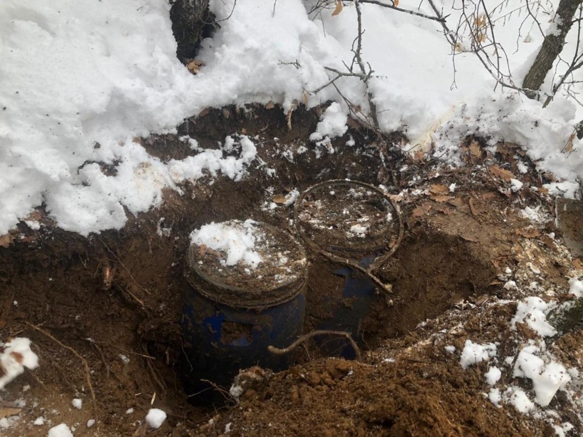 Bitlis&rsquo;te PKK'ya ağır darbe! Bidonlar i&ccedil;inde araziye gizlemişler