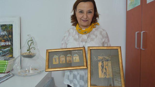 Çayı içiyor, poşetini sanat eserine dönüştürüyor