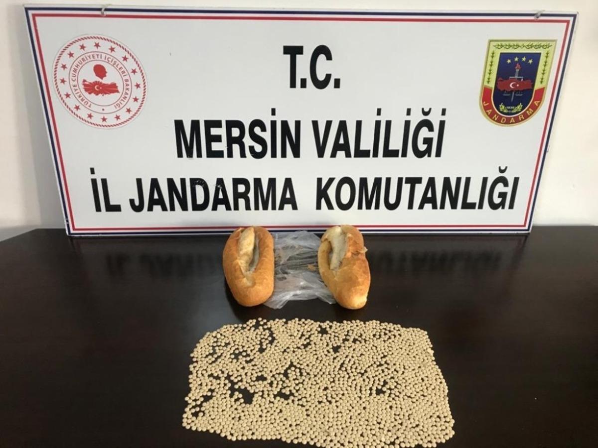 Mersin'de ekmek arası uyuşturucu ka&ccedil;ak&ccedil;ılığı