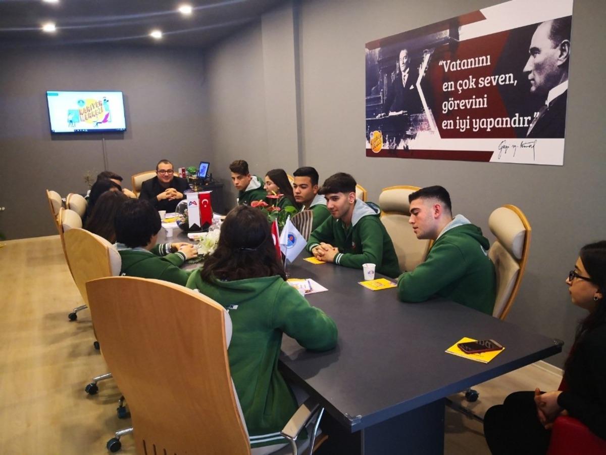 Meslek lisesi &ouml;ğrencilerine Kariyer Merkezinden destek