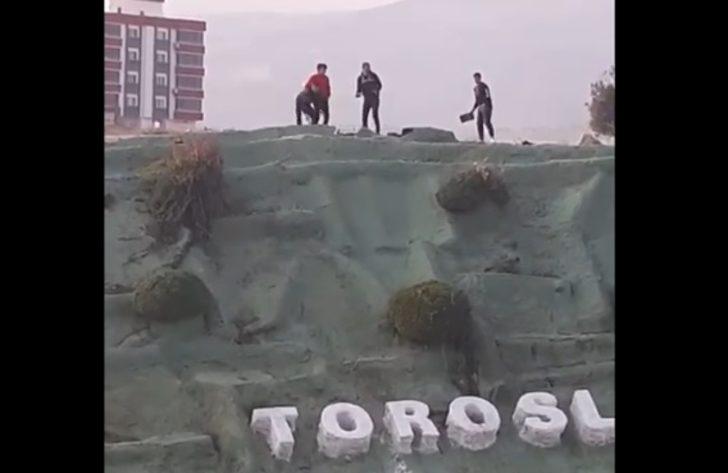 Mersin'de araçlara taş atan gençler böyle yakalandı G2