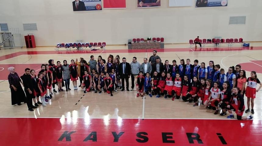 Okullar Arası Yıldız Kızlar Basketbol İl Birinciliği M&uuml;sabakaları Tamamlandı