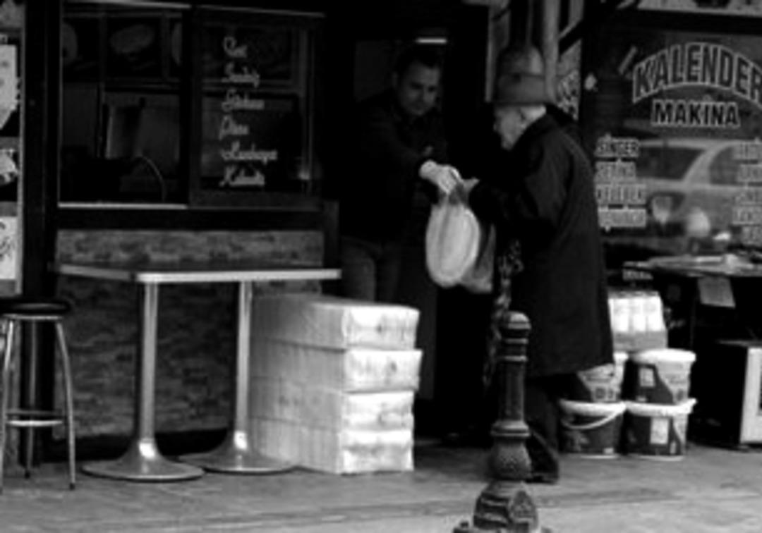 Mehmet Tekerlek kimdir? İhtiya&ccedil; sahiplerinin yardım meleği: Mehmet Tekerlek 