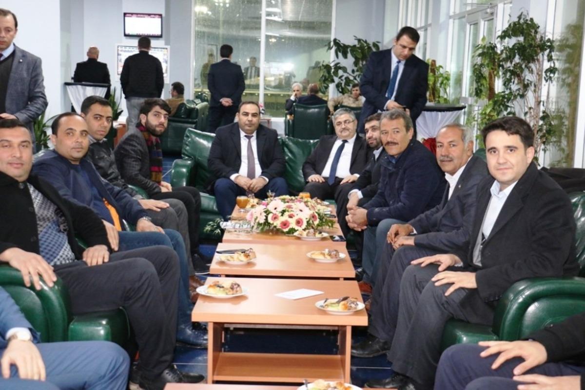 Ak&ccedil;akale Belediye koşusunun şampiyonu İsa Akyavuz oldu