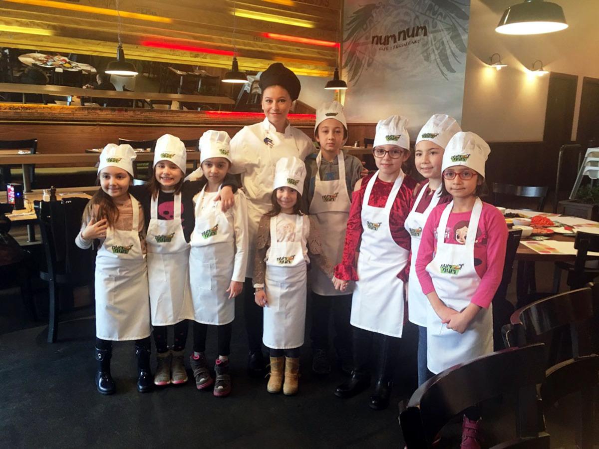 AVM'lerde &ouml;ğrencilere &ouml;zel s&ouml;mestir etkinlikleri