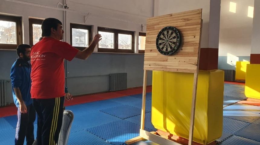 Sincan&rsquo;da &ldquo;Umudun Kanatları&rdquo;na dart eğitimi