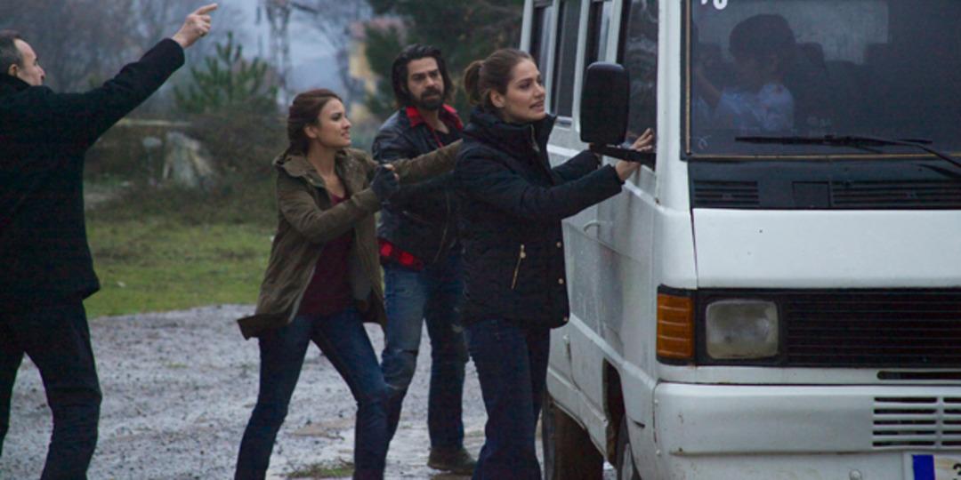 Arka Sokaklar 308. B&ouml;l&uuml;m Galerisi