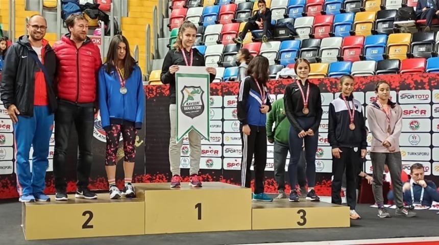 Aydınlı Saadet&rsquo;ten &ccedil;ifte madalya