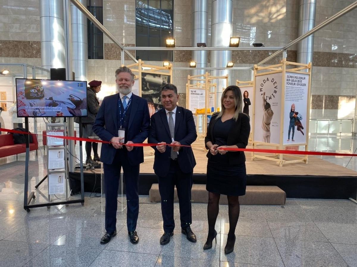 İzmir&rsquo;de "Moda Devrimi" sergisi