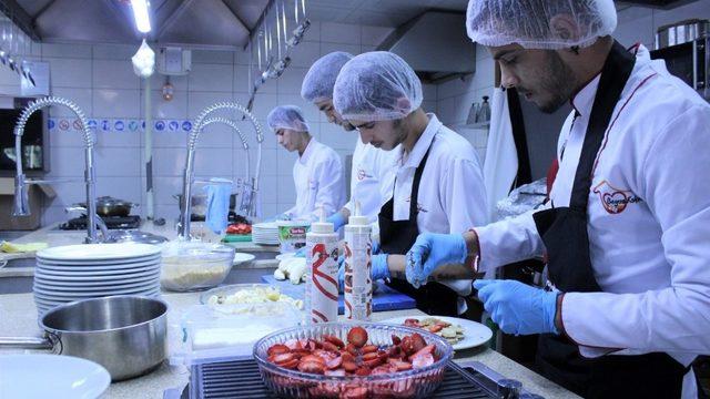 Kocaeli’de 25 öğrenciden örnek davranış