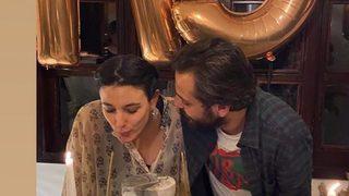 Cansu Tosun ve Erkan Kolçak Köstendil yeni yaşını kutladı