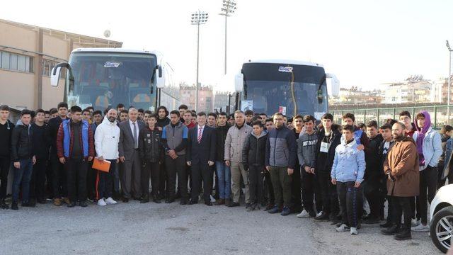 Aydınlı gençler Çanakkale Kampı’na uğurlandı
