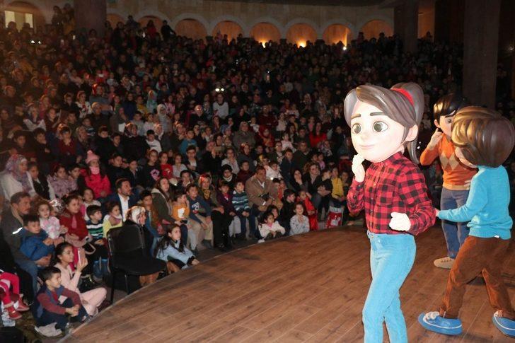 Nevşehir’de çocuklar Rafadan Tayfa’ya büyük ilgi gösterdi G1