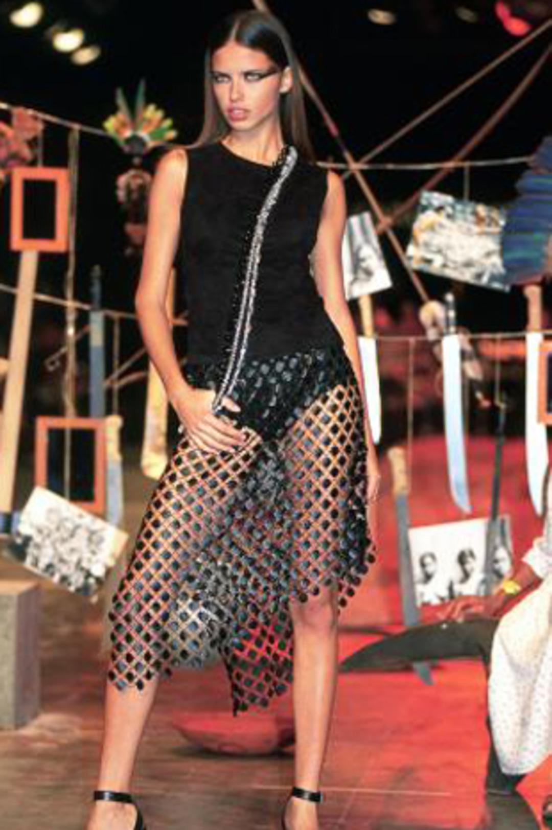 Adriana Lima'nın takip ettiği T&uuml;rk kim?