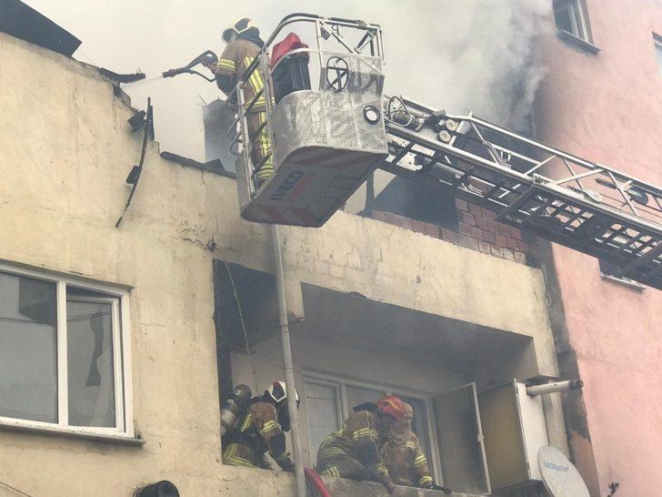 Bursa'da yangın! Yaşlı adam yanarak can verdi G1