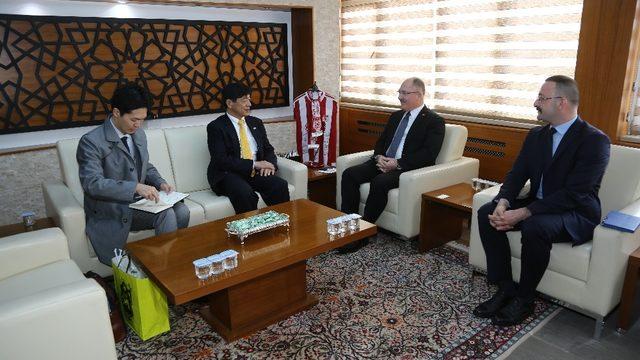 Sivasspor’un başarısına Japon büyükelçi de kayıtsız kalmadı