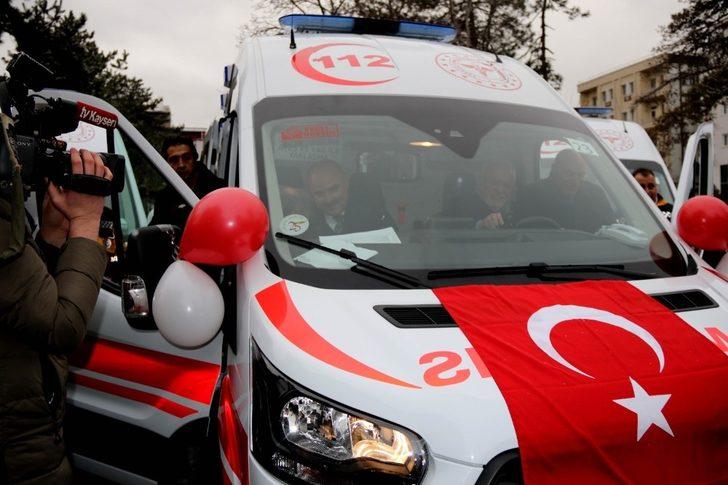 Sağlık Bakanlığı’nın Kayseri’ye Tahsis Ettiği 5 Ambulans İl Sağlık Müdürlüğü’ne Teslim Edildi G4