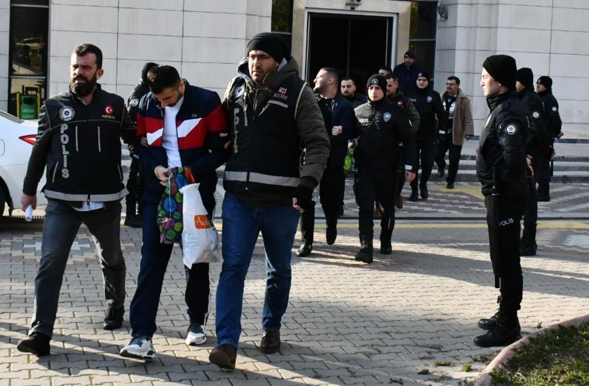 Manisa&rsquo;nın Akhisar il&ccedil;esinde otel odasına uyuşturucu operasyonu