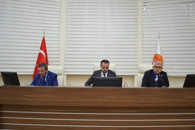 Osmaniye’de ilçe özel idare müdürlükleri kapatıldı