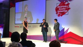 Emre Kurttepeli’ye, CORPORATE STARTUP SUMMIT 2017 “Startup Dünyasına Yön veren 10 İş İnsanı“ ödülü verildi