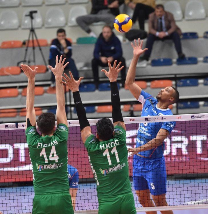 Efeler Ligi: Bursa Büyükşehir Belediyespor: 3 - İnegöl Belediyespor: 1 G4