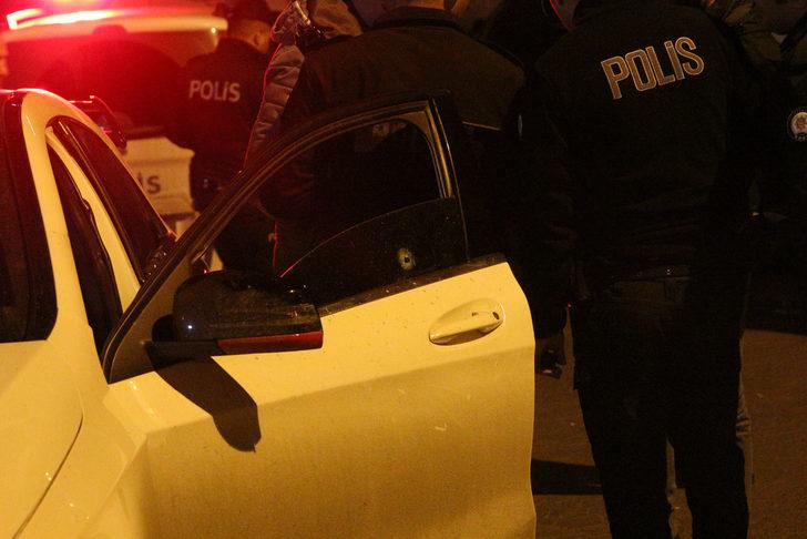 Beyoğlu'nda gece vakti silahlı çatışma: Yaralılar var G4