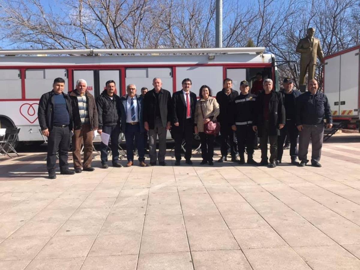Karacasu Mehmet &ouml;ğretmen i&ccedil;in tek y&uuml;rek oldu
