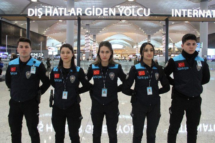 Bakan Soylu talimat vermişti! Pasaport polisleri yeni kıyafetlerini giydi G5