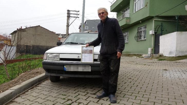 75 yaşındaki adam hayatında ilk kez trafik cezası yedi, hatıra kalsın diye çerçeveletti G1