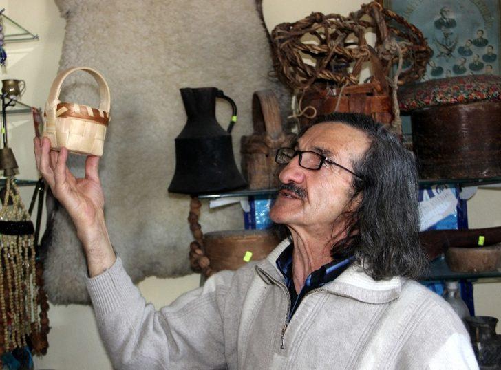 81 il 800 ilçe gezdi, kendisini filozof ilan etti G1