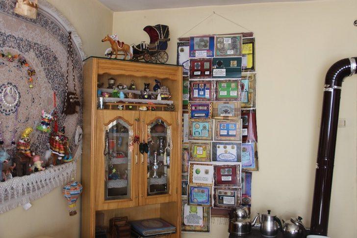 81 il 800 ilçe gezdi, kendisini filozof ilan etti G4