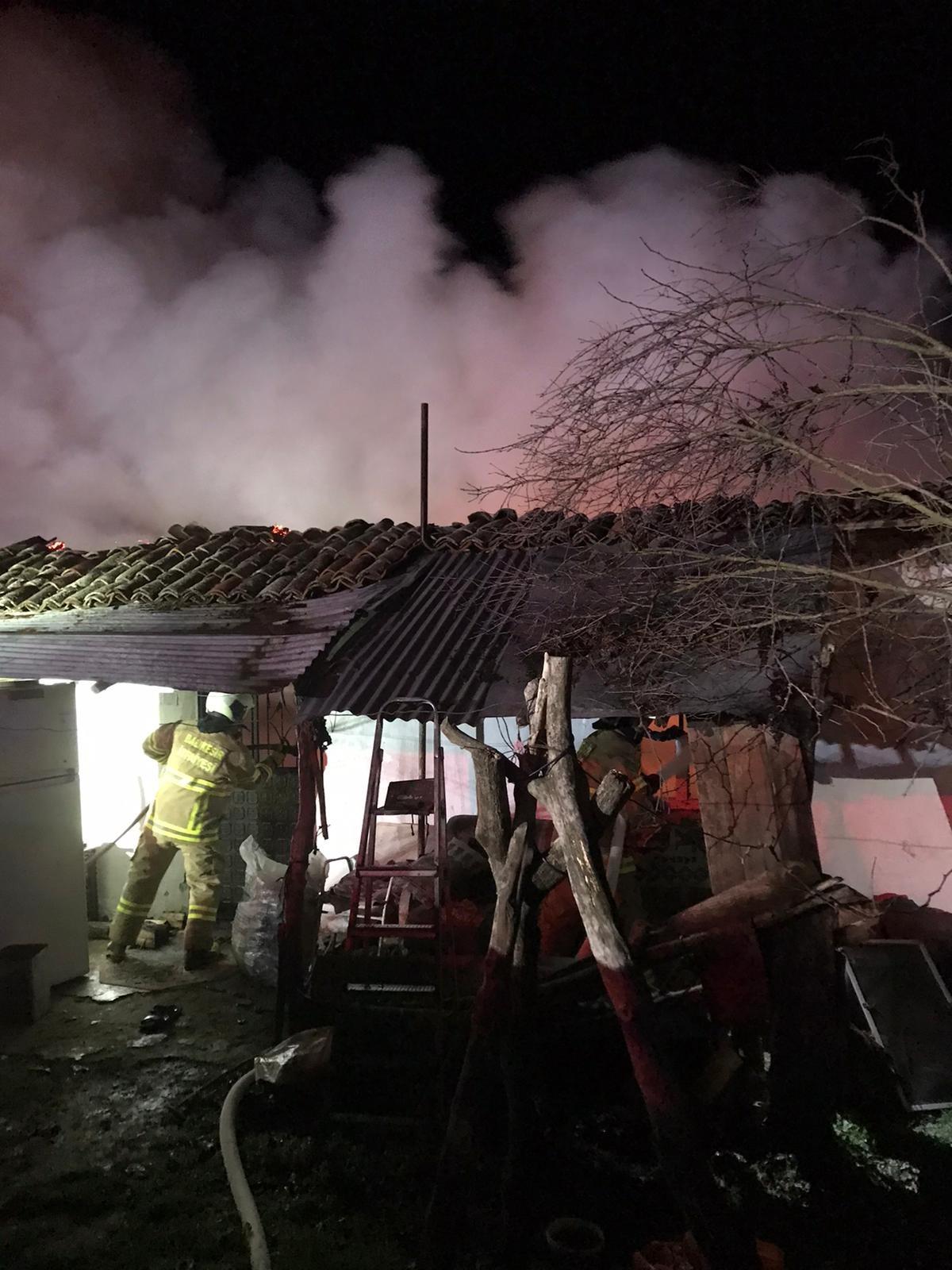 Balıkesir'de acı olay... Yalnız yaşadığı evde &ccedil;ıkan yangında &ouml;ld&uuml;