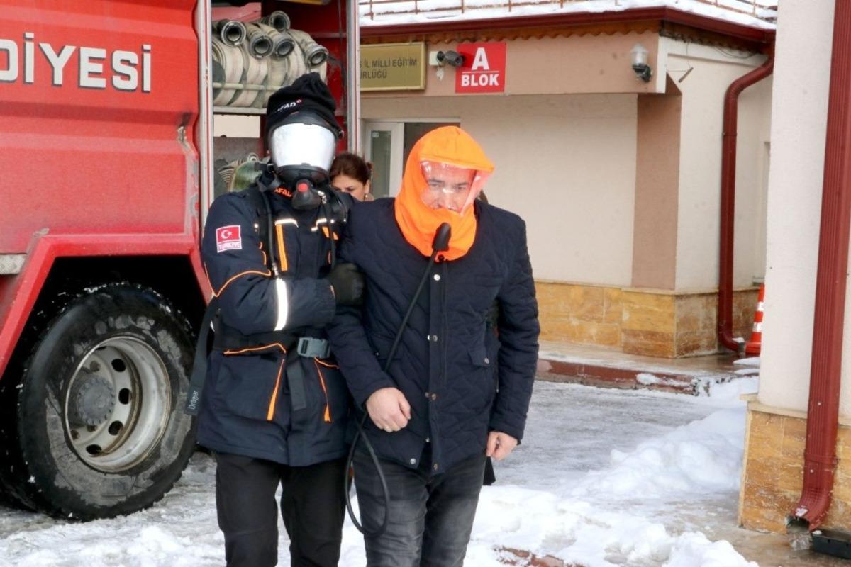 Deprem tatbikatı ger&ccedil;eğini aratmadı