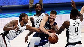 NBA'de Los Angeles Clippers, Dallas Mavericks'i deplasmanda yendi
