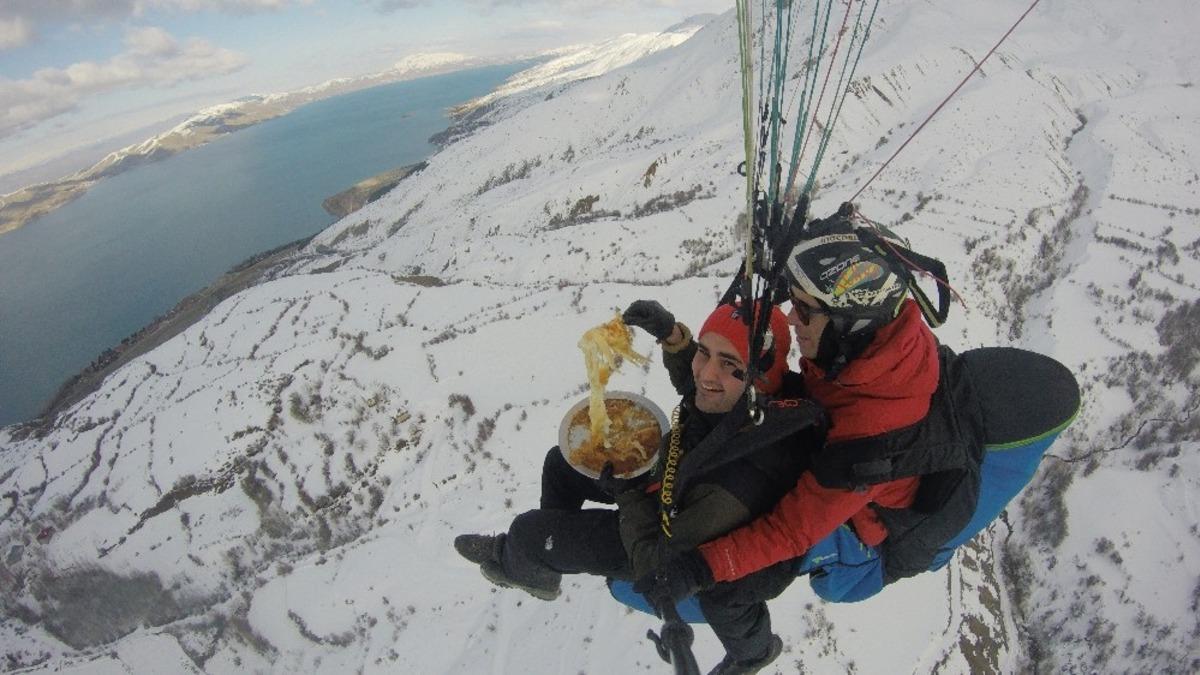 G&ouml;k y&uuml;z&uuml;nde k&uuml;nefe keyfi!