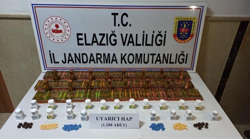 Elazığ&rsquo;da bin 308 adet uyarıcı hap ele ge&ccedil;irildi