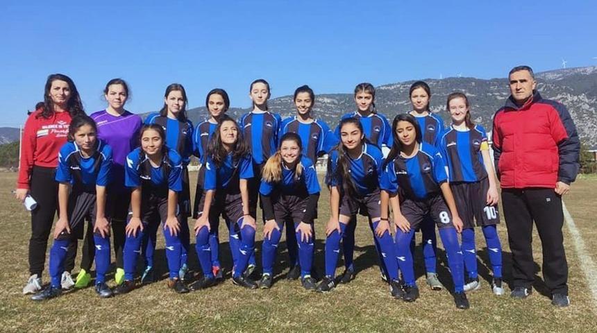 Muğla Atletikspor&rsquo;un kızları bir &uuml;st kademede