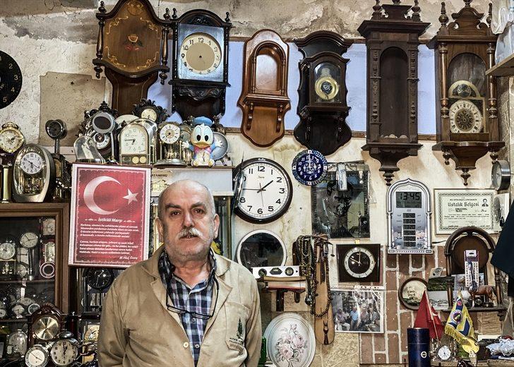 15 yıldır satın alamadığı duvar saatini arıyor G1